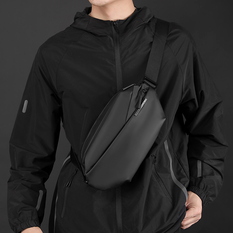 Waterproof Cycling Commute - حقيبة كروس رجالية خفيفة الوزن مقاومة