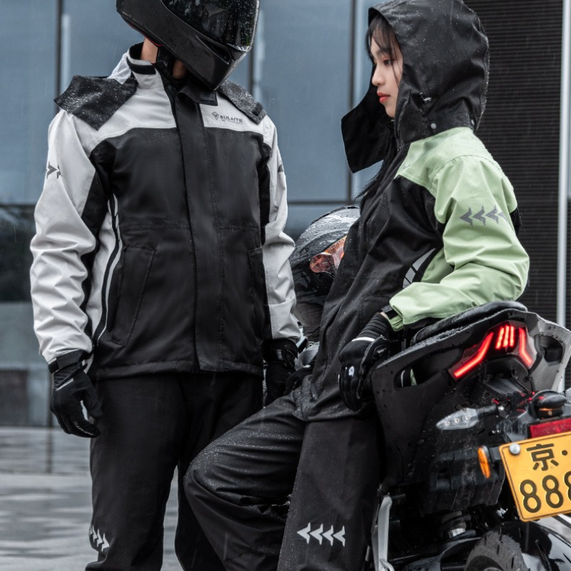 بدلة أكسفورد المقاومة للماء لل - مراجعة Cycling Commuter Rain Gear وسعره
